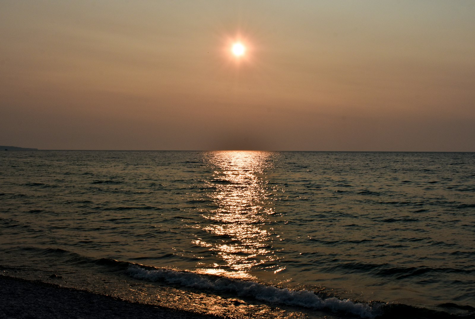 Sunset over Little Traverse Bay at Petoskey, Northern Michigan